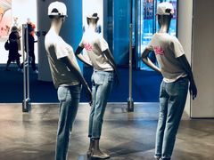-URBAN REVIVO(西安Momopark店)