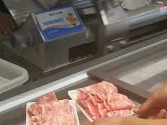 现切羊肉-火锅岛潮牌自助餐厅(天津天佑城店)