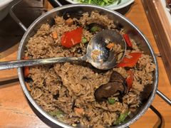 -老滇山寨•云南特色菜•地方菜•民族风情歌舞表演(金碧店)