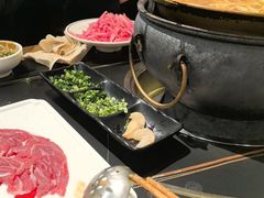 -常赢三兄弟·清真涮肉·清真炒菜(朝阳新城店)