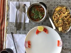 -Lake Shore Hotel & Restaurant