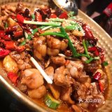 深圳最文艺的湘菜馆！和王家卫一起吃臭豆腐[吐]