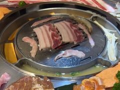 -哈哈碳都·牛肋条无限自助烤肉(台江万达店)