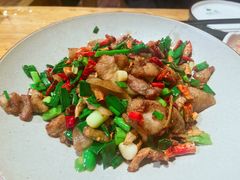 宣威小炒肉-老滇山寨•云南特色菜•地方菜•民族风情歌舞表演(金碧店)