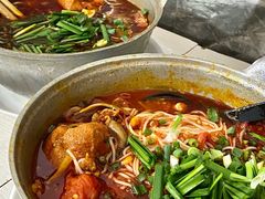 -铁锅哥米线