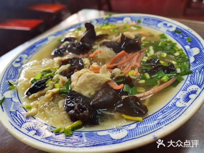 管记水席老店(仙果市街店)牡丹燕菜图片