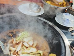 铁锅炖鲟鱼-村东第一家私房菜馆(古北水镇店)