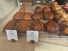 -VERIE BAKEHOUSE