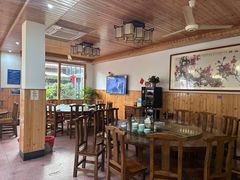 -芦茨金富饭庄·25年老字号·专做稻草鸡