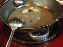 -老石黑山羊毛驴肉火锅(金凯广场店)