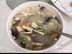 -聚春园自助餐厅(东街口店)