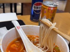 -三千粉牛肉米粉(来客茂店)
