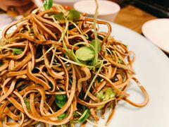 香椿苗黑豆丝-羲和雅苑烤鸭坊(丰台万达店)
