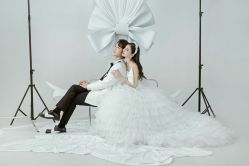 点击看大图 -挪娅婚纱摄影皇家会所