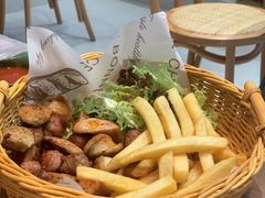 烤肠薯角拼盘-川岛屋·KAWASIMAYA·咖啡简餐