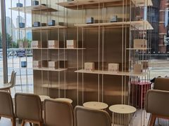 等位区-奈雪的茶(金地广场店)