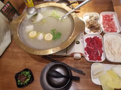 -天成·潮州牛肉脆肉鱼生蚝自助火锅