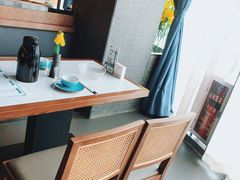 靠窗位-遇见湘·地道湖南菜(云门店)