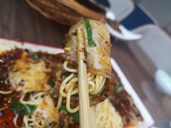 -有红鸡毛店·川菜(建设路店)