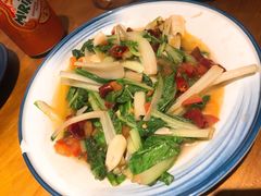 西红柿呛炒小白菜-觅山云南菜(泊富ICITY店)