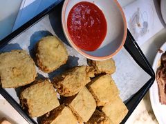 炸富阳臭豆腐-佬肥猫(国华广场店)