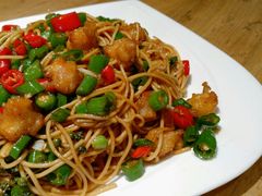 双椒鸡脆骨捞面-東舍食唐精品陕菜馆