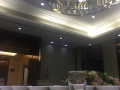 -东豪园林海鲜酒家(南港路辅路店)