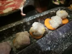 蛋黄虾滑-哥老官重庆美蛙鱼头(松江地中海十八哥店)