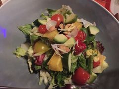 蓝莓酸奶吞拿鱼牛油果沙拉-佐度王子扒房(天鹅湖店)
