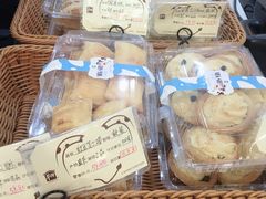 -光明牛奶棚(南泉店)