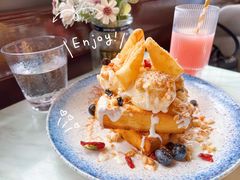 -芳草地西式融合餐厅(回龙窝店)