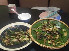 -桥边小楼·手工云南菜·古城观景小楼