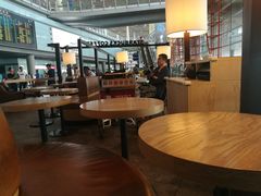 大堂-星巴克(北京首都国际机场7店)