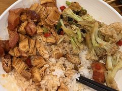 腐竹红烧肉饭-好大嫂手擀面
