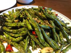 果仁菠菜-好嫂子酱猪手•农家菜(华远坊店)