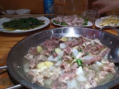 -大众跷脚牛肉馆·非遗传承单位(峨眉山店)