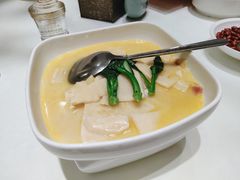黄山笋煨鹿茸菌-千滋百味·醉江澜花园餐厅(街道口店)