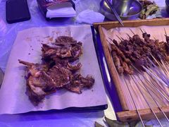 -夜火烤摊·东北烧烤酒场·老杨小黄鱼