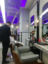 点击看大图 -发源地HAIR SALON