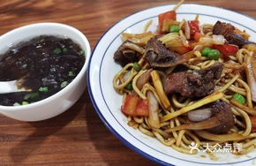 Face Noodles with Pork Ribs