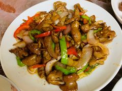 爆炒卤肥肠-蓝精灵饺子店