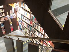 -钟书阁(群光广场店)