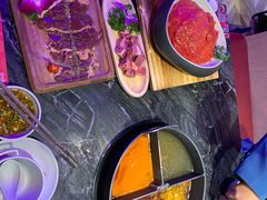 潮酷小嫩牛-热火朝天鲜切牛肉火锅(南强街巷店)