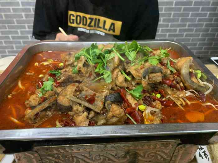 张记碳锅鸡碳锅鱼烧烤-"这家店在南阳新村里面,位置不是多好找吧,.