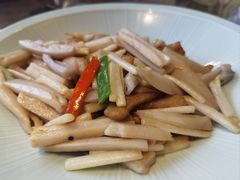 花生芽双脆炒爽肉-西酒时光(恒福店)