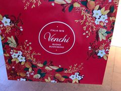 -VENCHI 闻绮(上海佛罗伦萨小镇店)