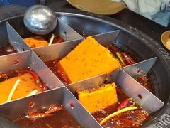-宽板凳老灶火锅(簋街店)