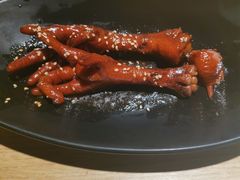 连骨头都不剩的鸡爪-佬肥猫(南翔印象城MEGA店)