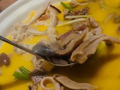 -头上红煨盐鸡·非遗院子餐厅