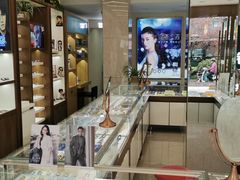 -明月眼镜(三坝店)